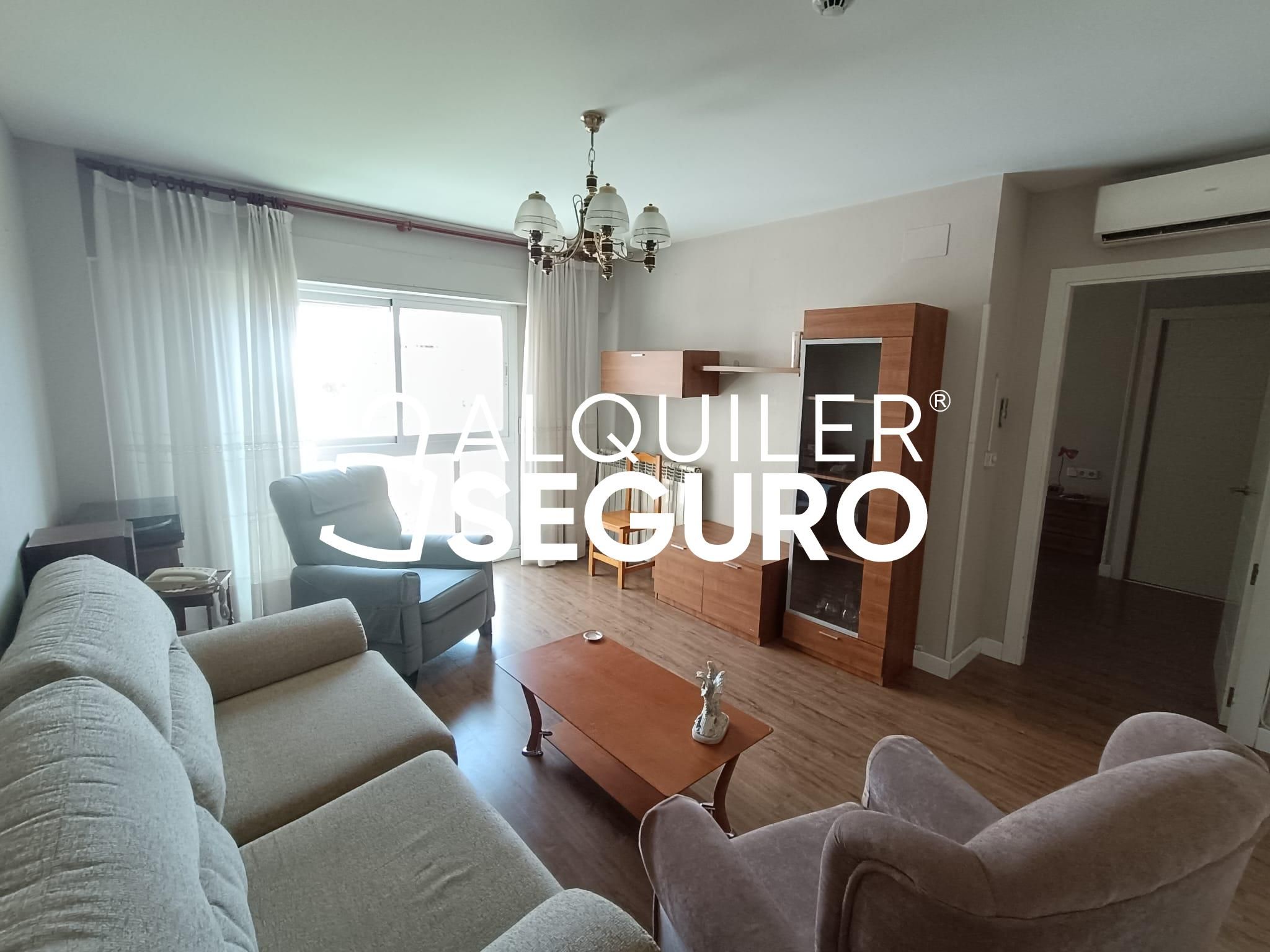 Living room of Flat to rent in Valdemoro  with Air Conditioner, Heating and Storage room