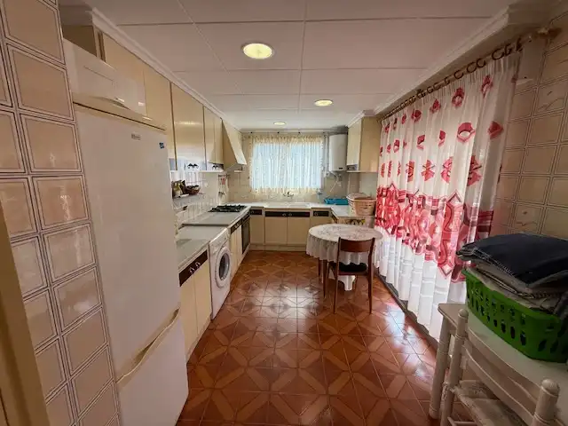 Cocina de Casa o chalet en venta en Alzira con Aire acondicionado, Jardín privado y Terraza