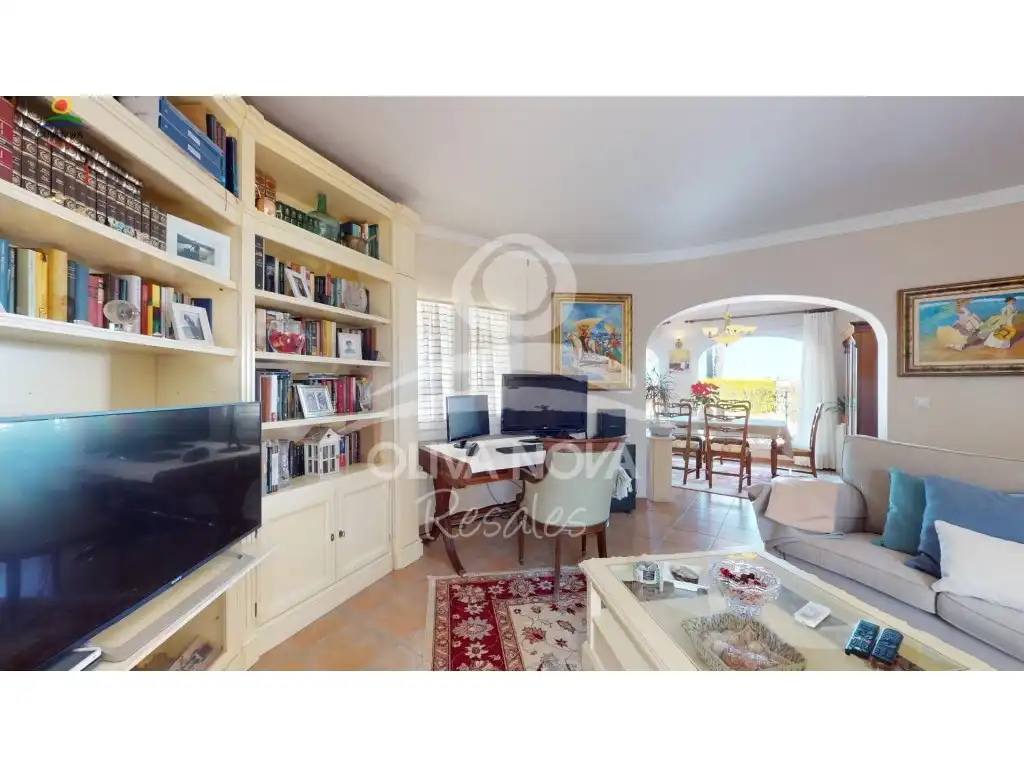 Sala de estar de Casa o chalet en venta en Oliva con Jardín privado
