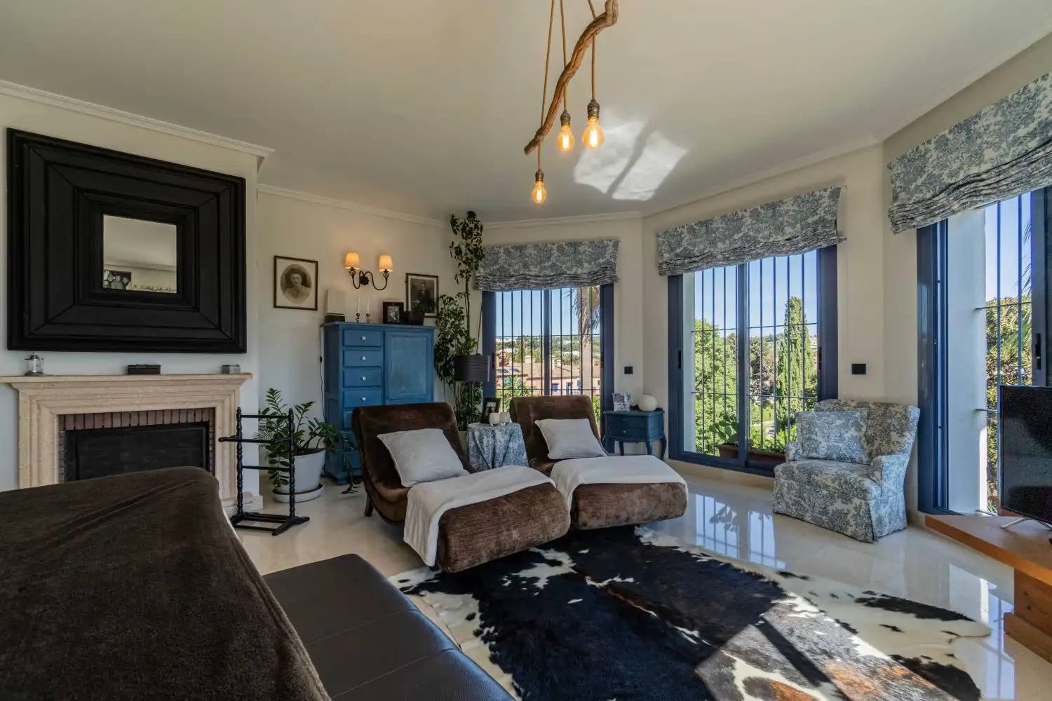 Living room of Houses for sale in Sotogrande Costa