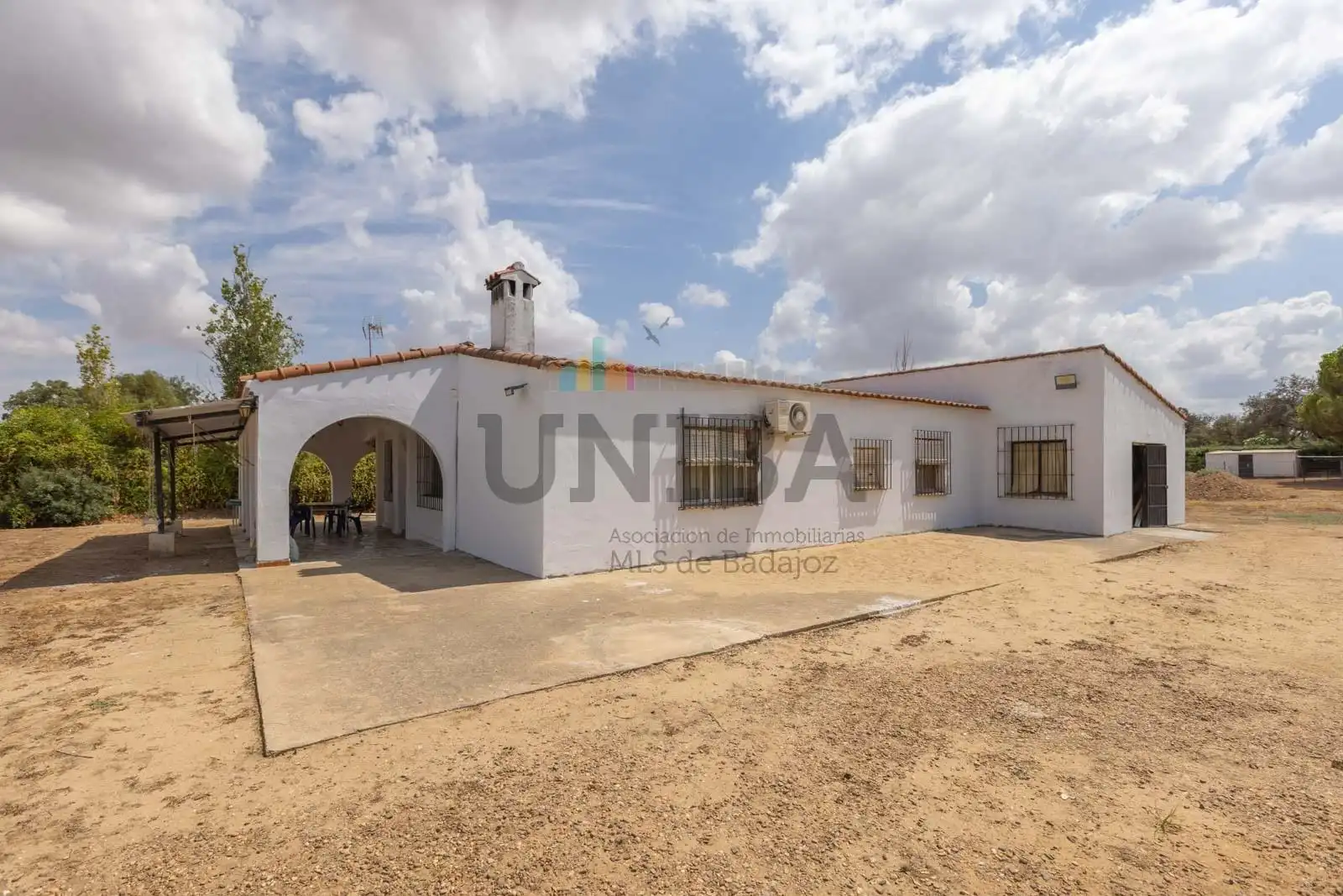 Chalet con jardín en venta en Urbanizacion BOTOA