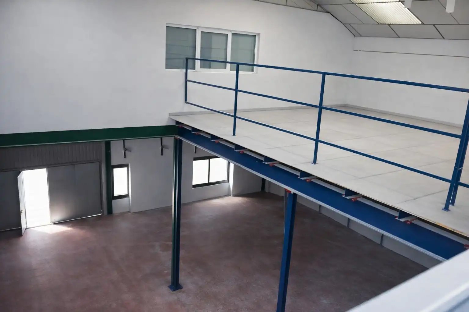Nave industrial en venta en Boadilla del Monte con Calefacción