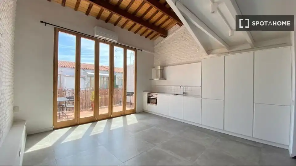 Flat for rent in Centre
