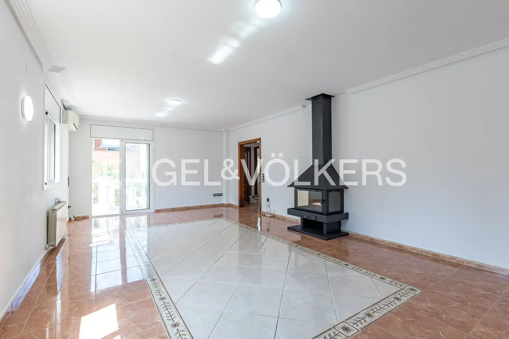 Sala d'estar de Casa o xalet en venda en Sant Cugat Sesgarrigues amb Aire condicionat i Calefacció