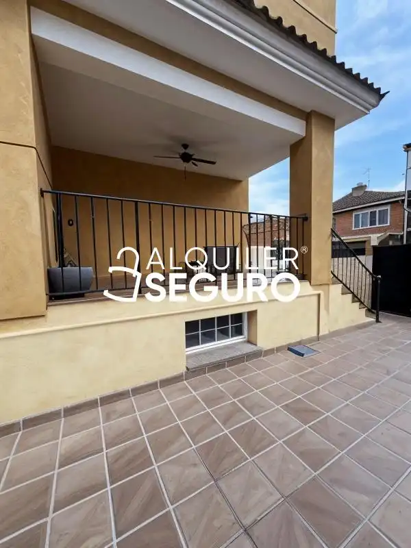 Terrassa de Casa o xalet de lloguer en Torrejón de Ardoz amb Aire condicionat, Calefacció i Terrassa