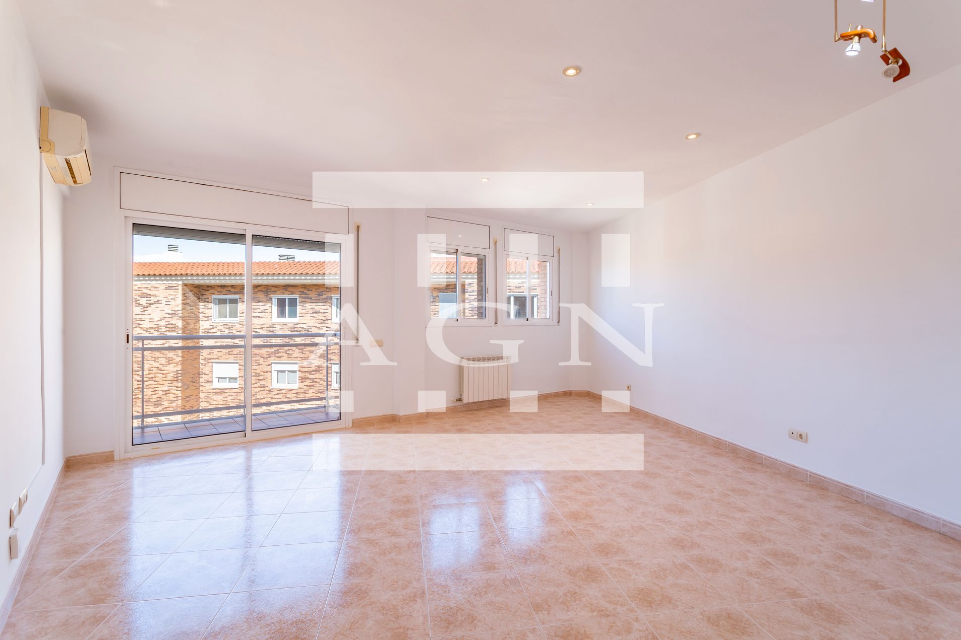 Dormitori de Àtic en venda en Cambrils amb Aire condicionat, Calefacció i Terrassa