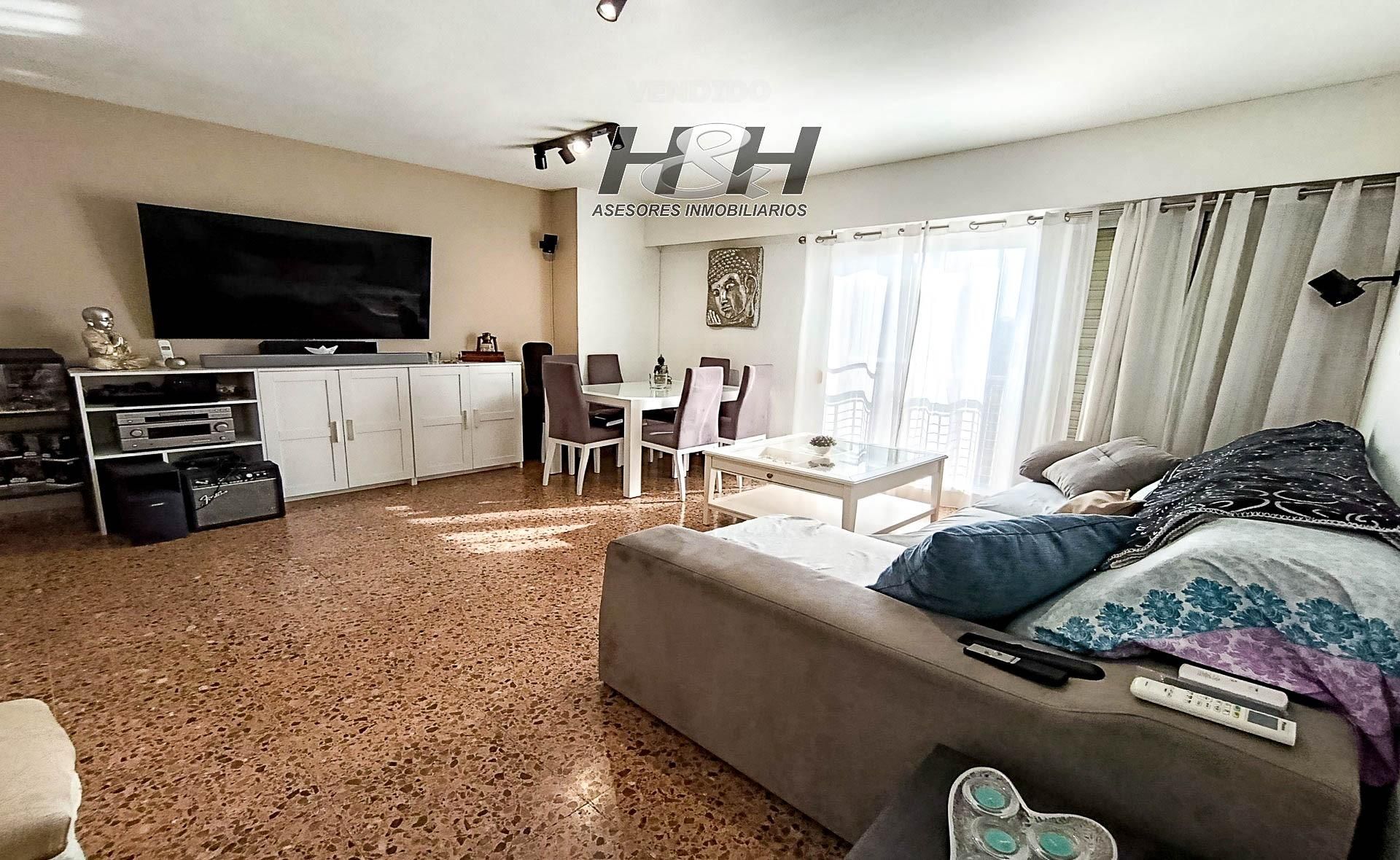 Living room of Flat for sale in Catarroja  with Air Conditioner and Private garden