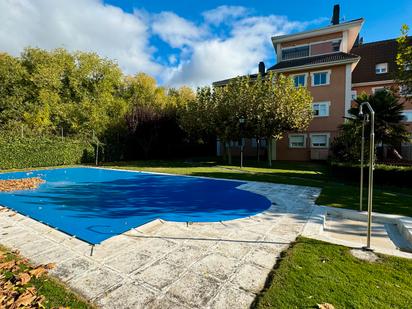 Swimming pool of Flat for sale in Guadarrama