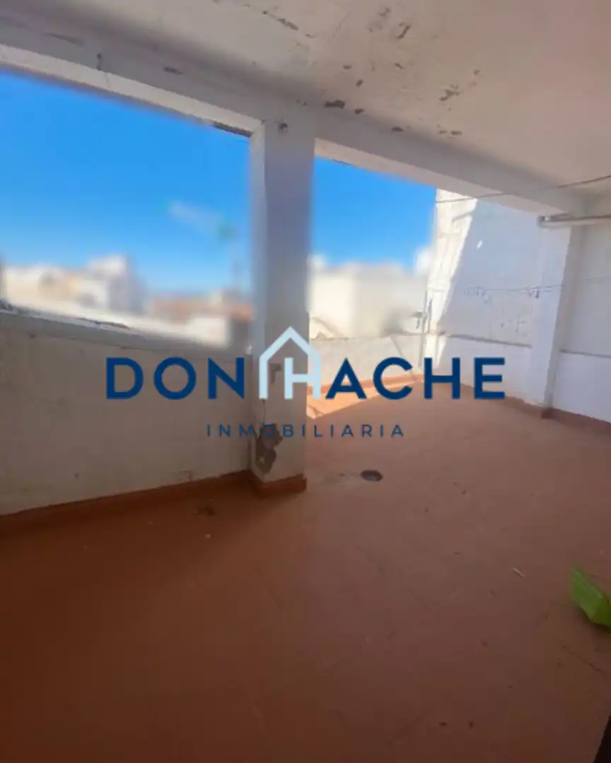 Appartamento con terrazza in vendita a Centro