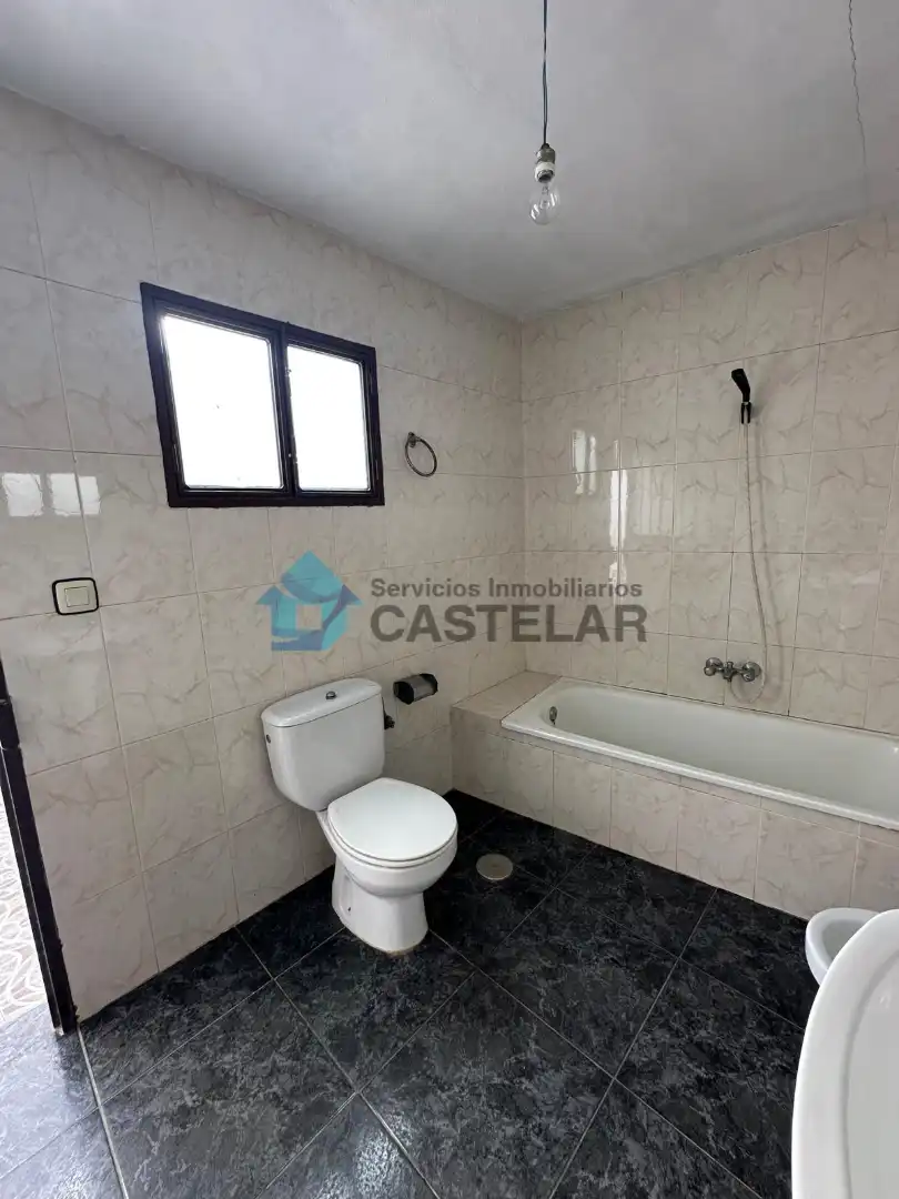 Baño de Casa adosada en venta en Oliva de la Frontera