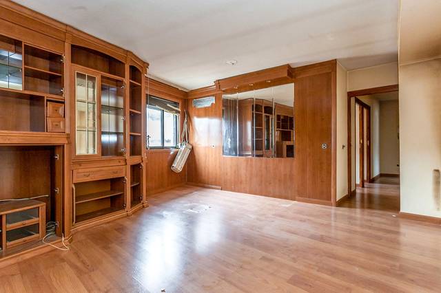 Piso en Venta en Calle Altozano, 4 en Pastrana