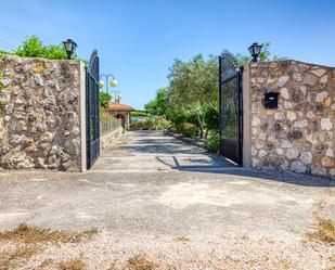 Vista exterior de Finca rústica en venda en Pareja amb Terrassa i Piscina