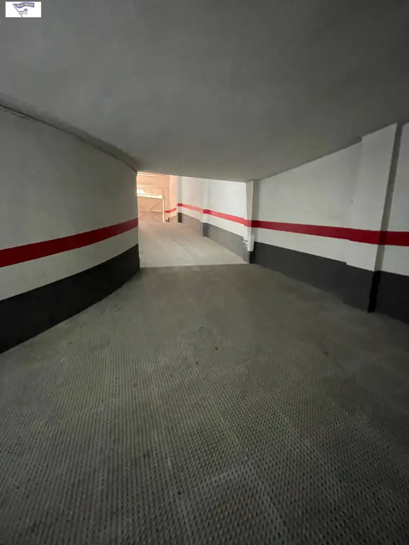 Parking de Piso en venta en Albacete con Calefacción, Trastero y Balcón