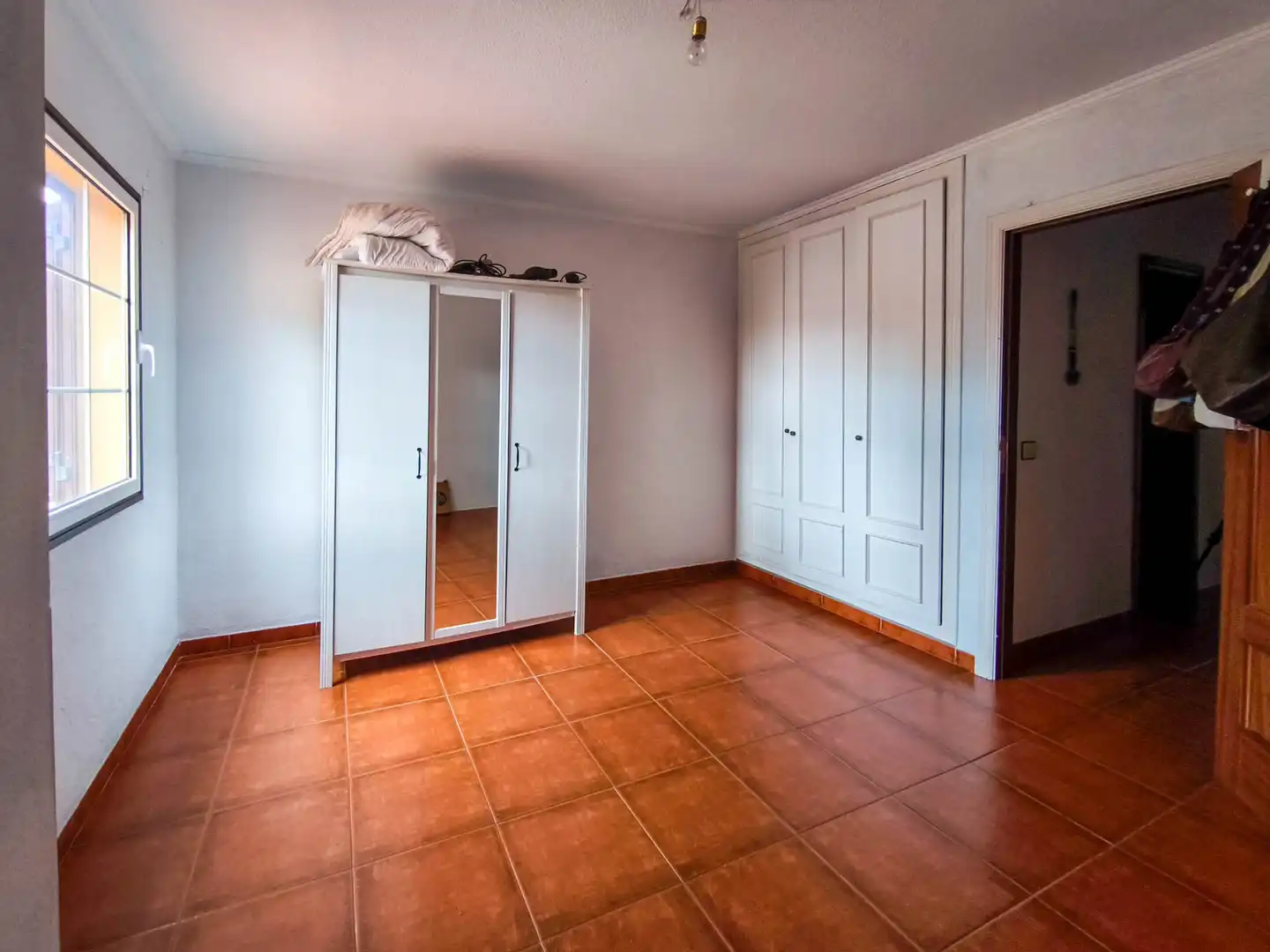 Dormitori de Casa adosada en venda en Tacoronte amb Jardí privat, Terrassa i Moblat