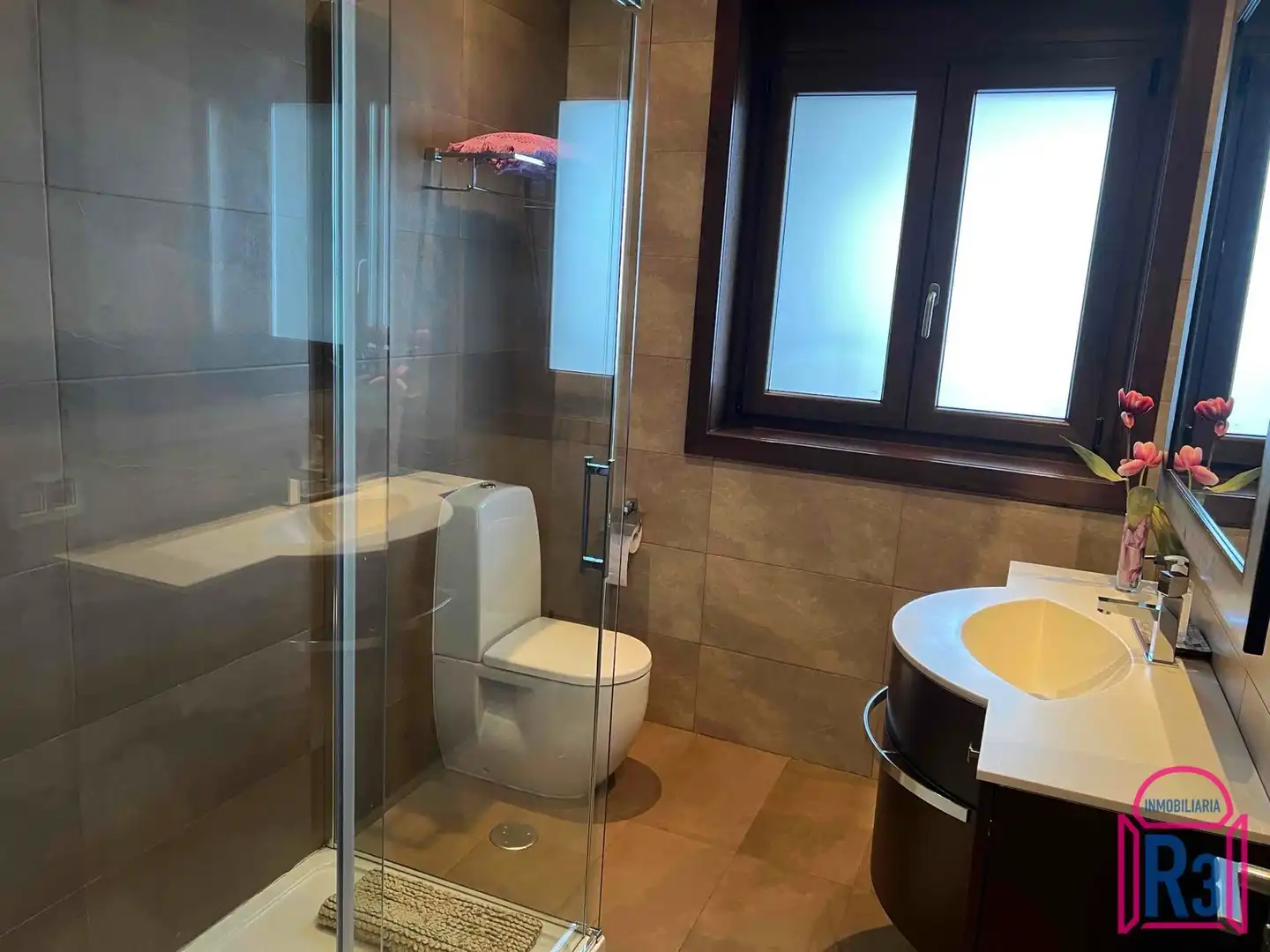 Baño de Casa o chalet en venta en Cuadros con Calefacción, Terraza y Piscina