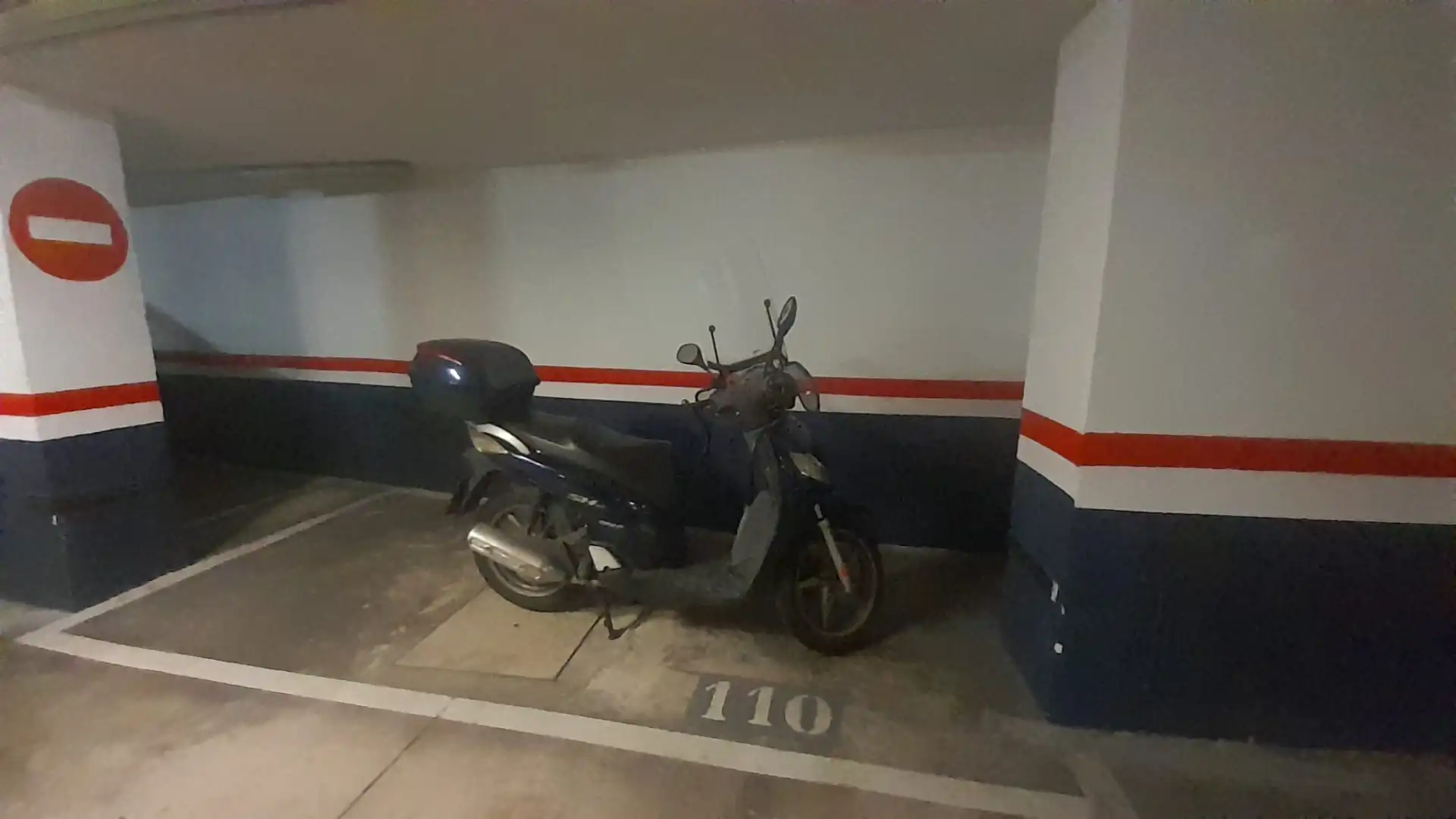 Einzelparkplatz zum Verkauf in Carrer de Felip II 80, imagen 2