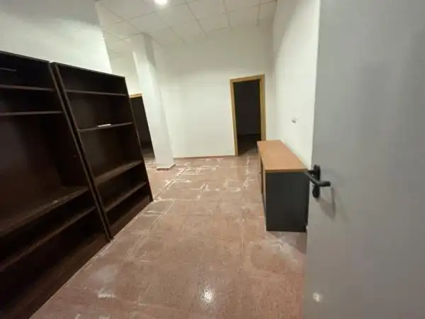 Büro zum Verkauf in Novelda mit Heizung