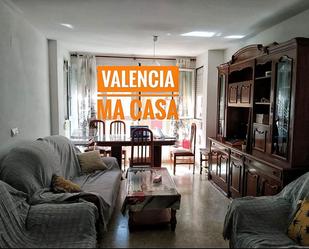 Exterior view of Flat to rent in  Valencia Capital  with Air Conditioner, Terrace and Balcony