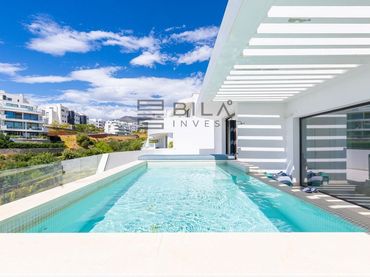 Penthouse mit Pool zum Verkauf in Urb. Higueron West