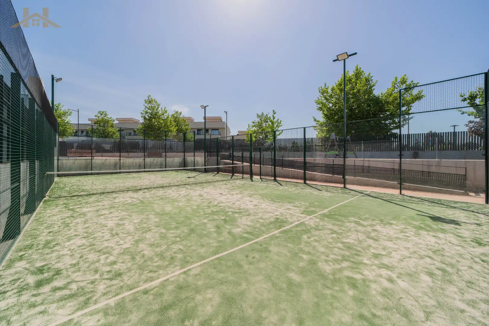 Vista exterior de Casa o xalet en venda en Boadilla del Monte amb Calefacció, Jardí privat i Parquet