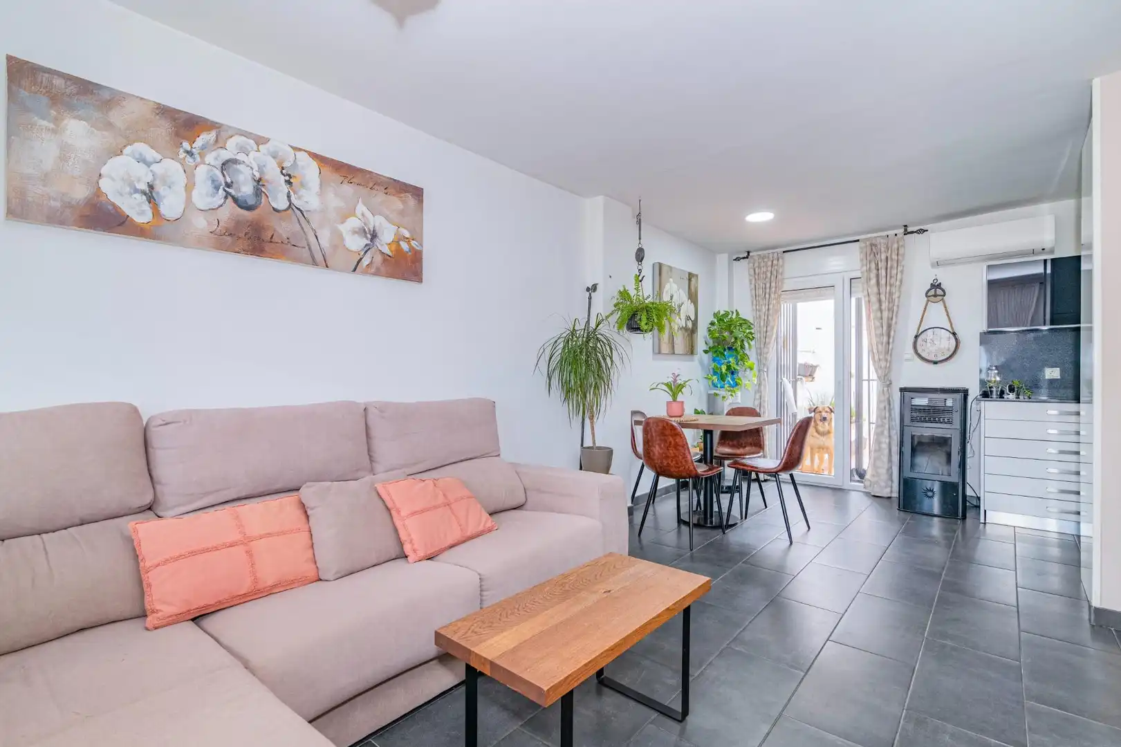 Sala de estar de Casa adosada en venta en Monachil