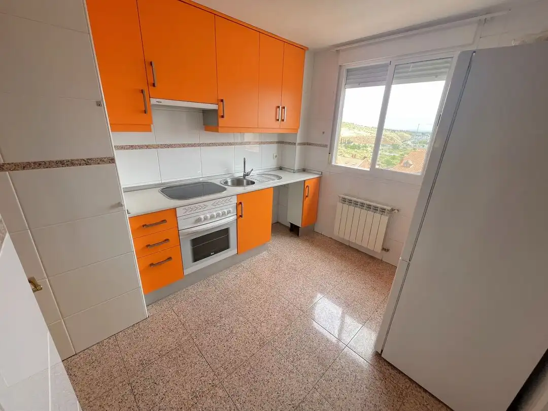 Kitchen of Duplexes for sale in Toledo  with Heating and Swimming Pool