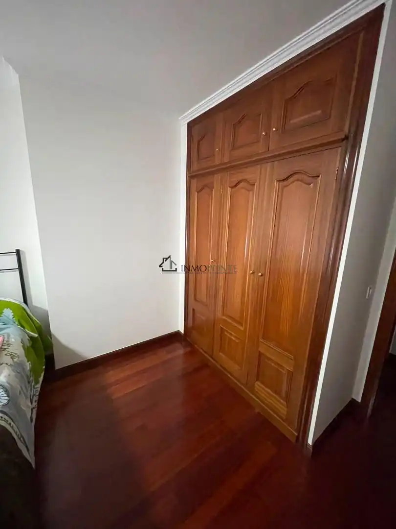 Habitación de Piso en venta en A Estrada  con Calefacción, Terraza y Trastero