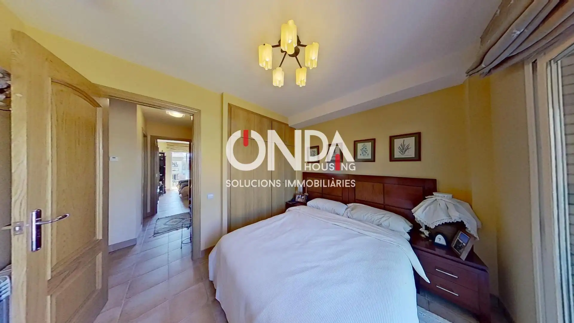 Habitación de Casa adosada en venta en Tremp con Calefacción, Terraza y Trastero