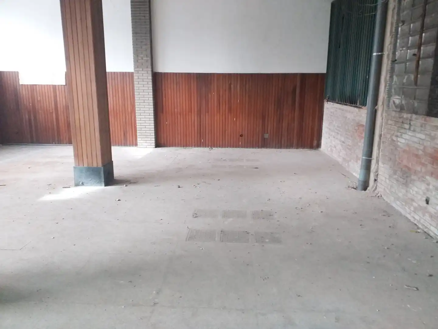 Local commercial à vendre à Inmobiliaria - Barreda