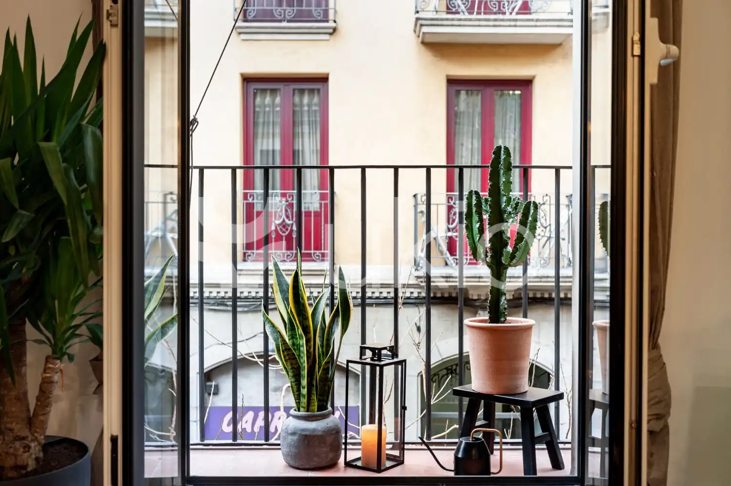 Apartment with terrace to rent in Carrer de Milà i Fontanals, imagen 6