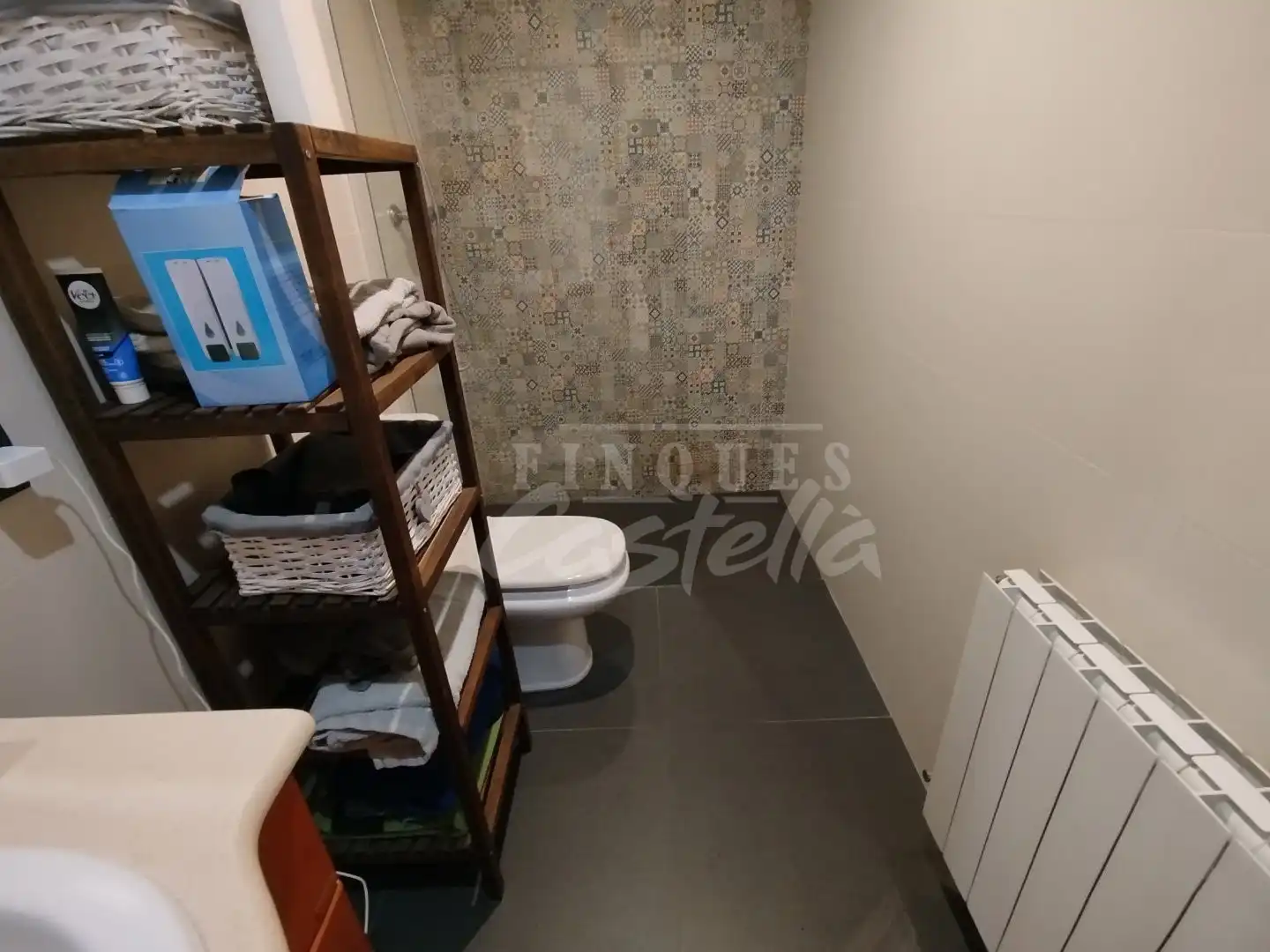 Bany de Pis en venda en Mataró amb Aire condicionat, Calefacció i Terrassa