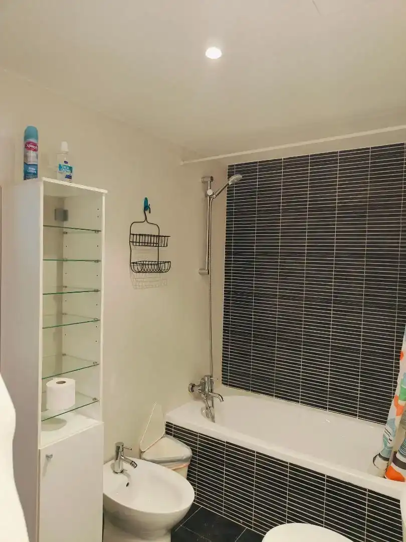 Bathroom of Flat for sale in Torrent  with Air Conditioner