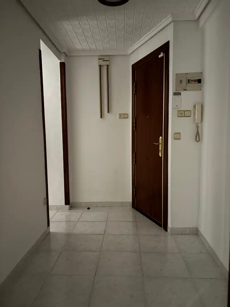 Apartamento de alquiler en Barrio de Benicalap
