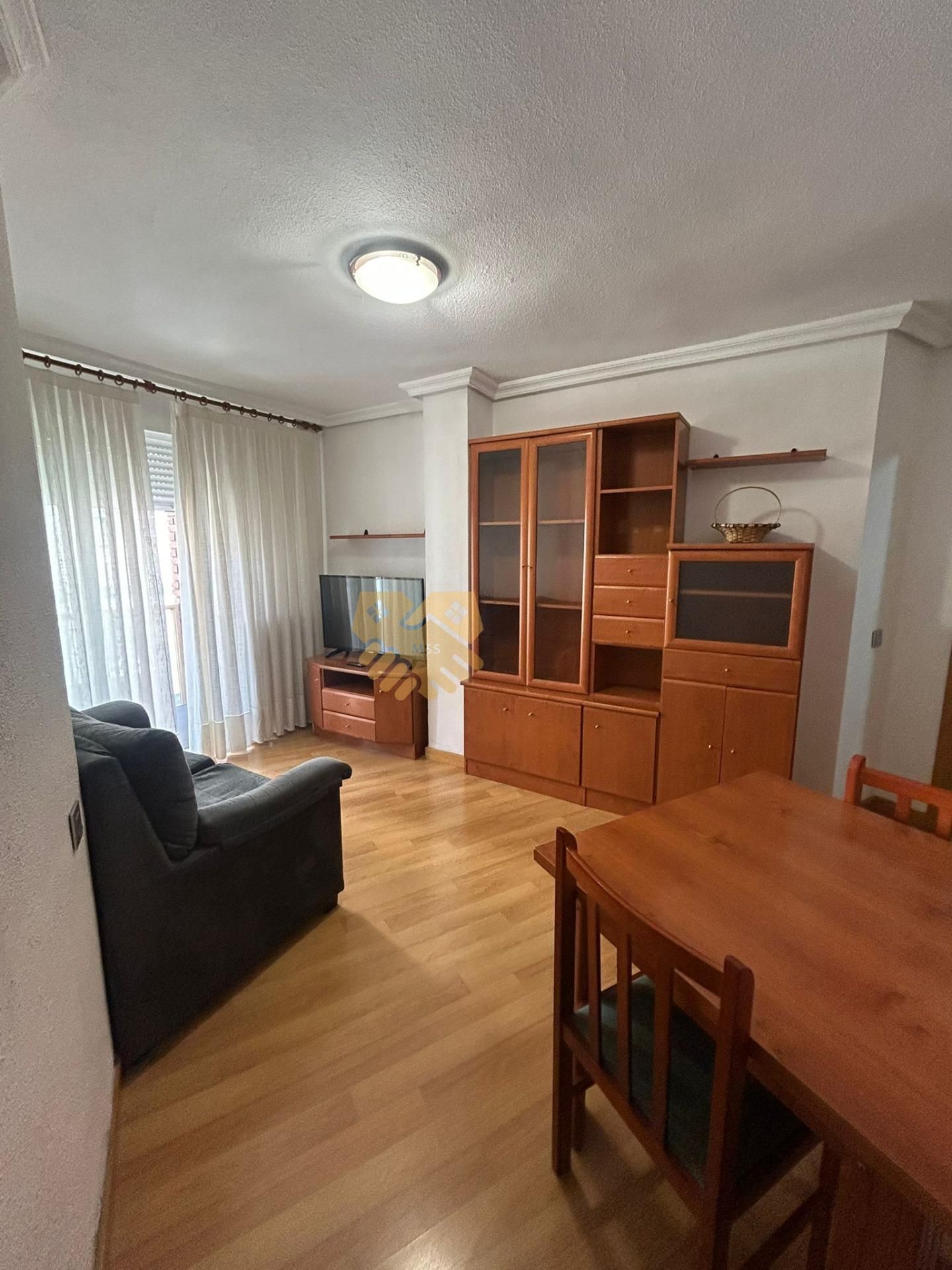 Living room of Flat to rent in Salamanca Capital  with Heating