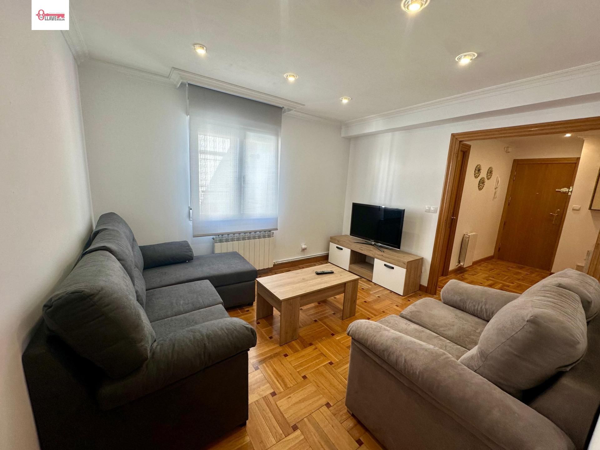 Flat to rent in Calle San Francisco , Los Vadillos - R. Sanitaria - Pozanos, Centro, Burgos Capital