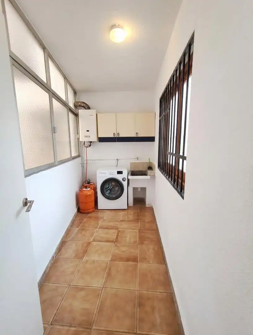 Kitchen of Flat for sale in Salobreña  with Heating and Balcony