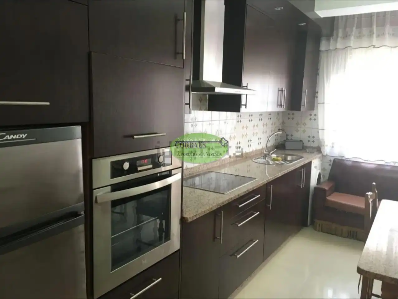 Küche von Wohnung zum Verkauf in Xunqueira de Ambía mit Heizung, Abstellraum und Möbliert