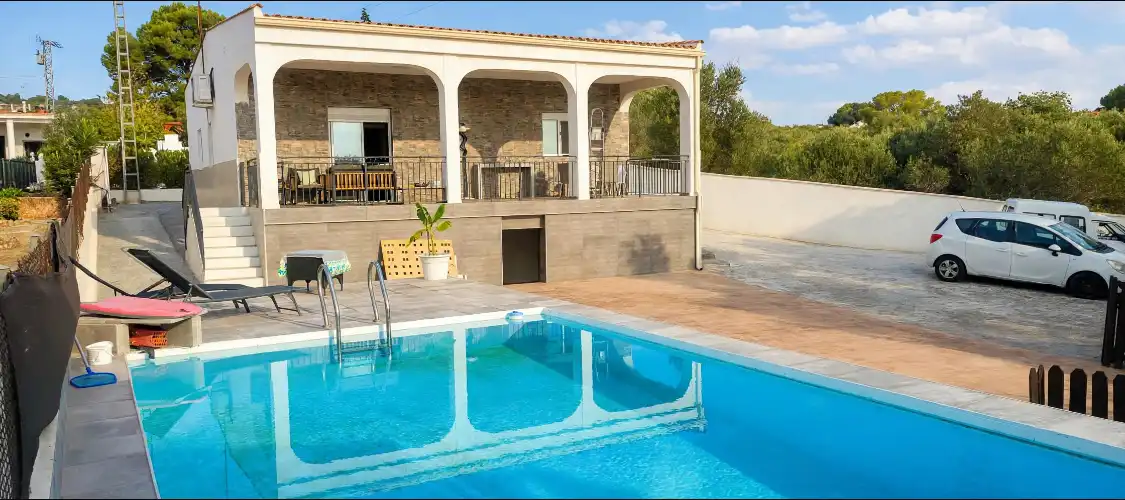 Piscina de Casa o chalet de alquiler en Picassent con Aire acondicionado, Calefacción y Jardín privado