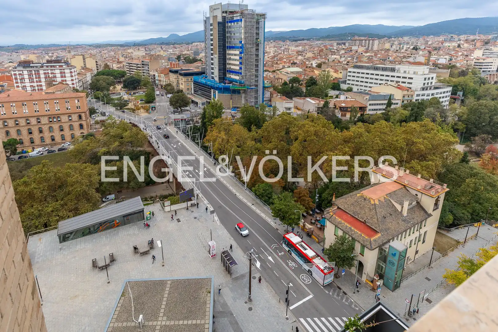 Vista exterior de Dúplex en venta en Terrassa con Aire acondicionado, Calefacción y Terraza