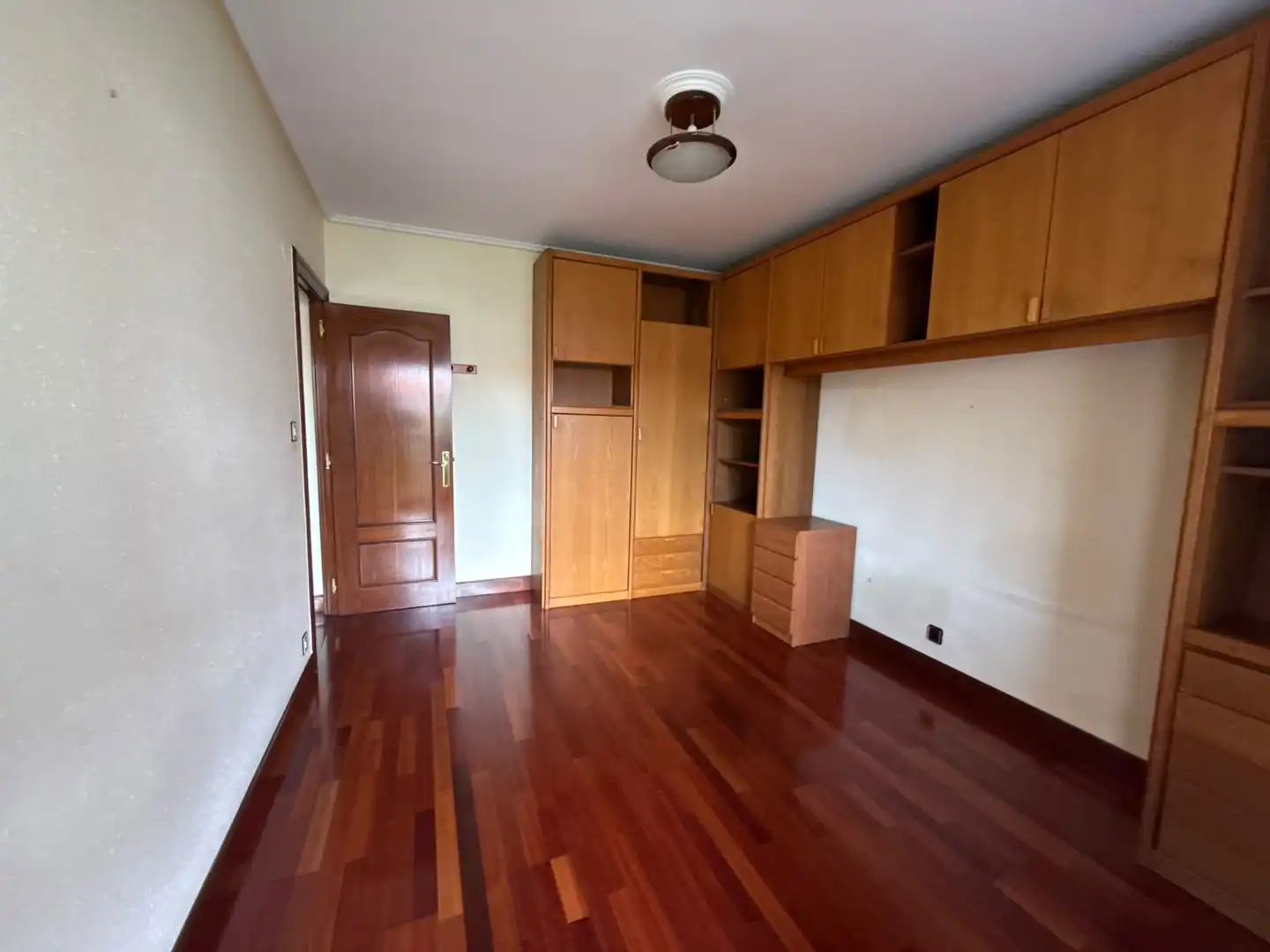 Habitación de Piso en venta en Getxo  con Calefacción y Balcón