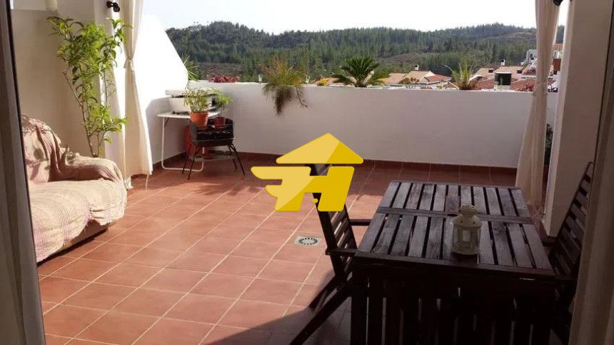 Casa adosada de lloguer a Calle Equitacion, Hipódromo - Cerrado del Águila