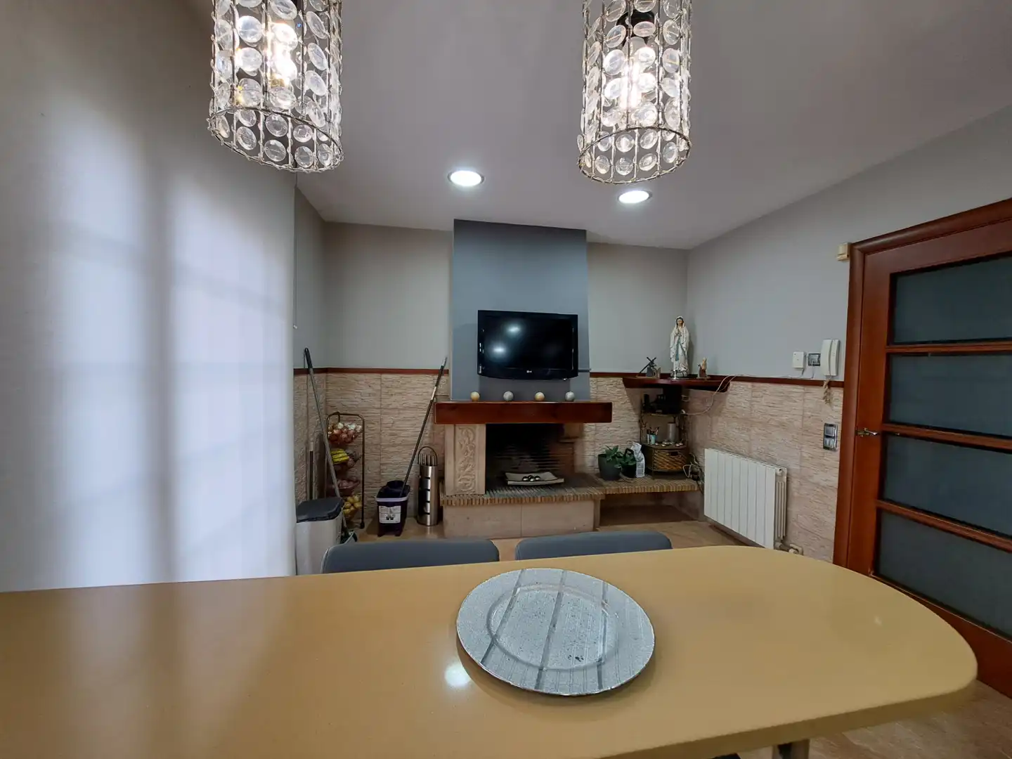 Sala d'estar de Casa adosada en venda en Mataró amb Aire condicionat, Calefacció i Jardí privat