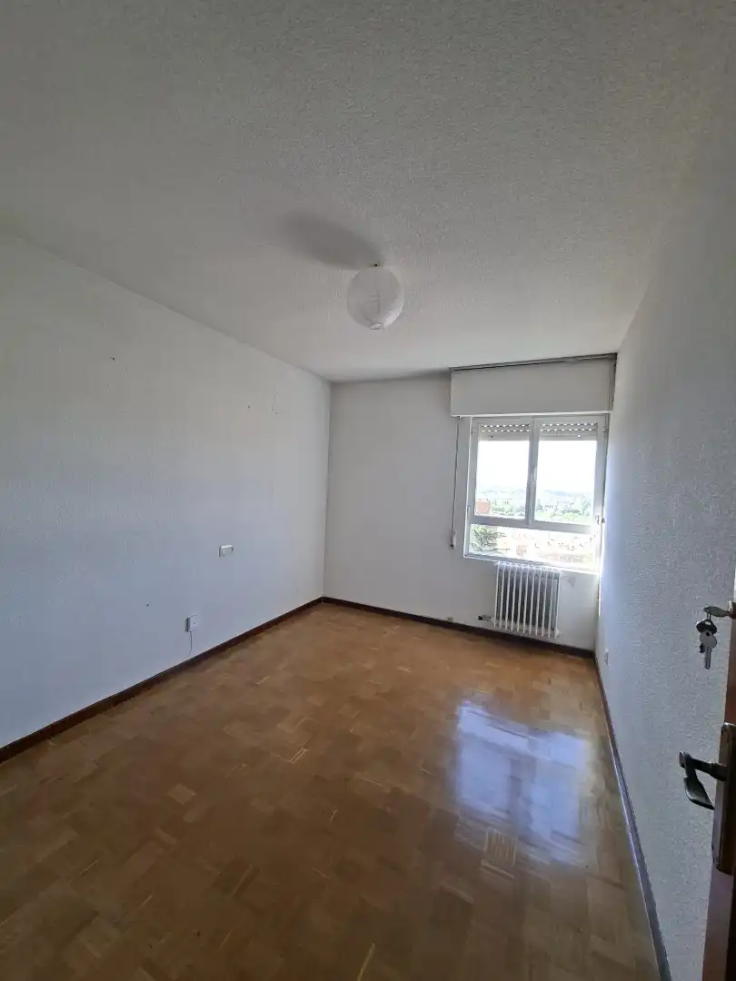 Schlafzimmer von Wohnung zum Verkauf in Salamanca mit Heizung und Parkett