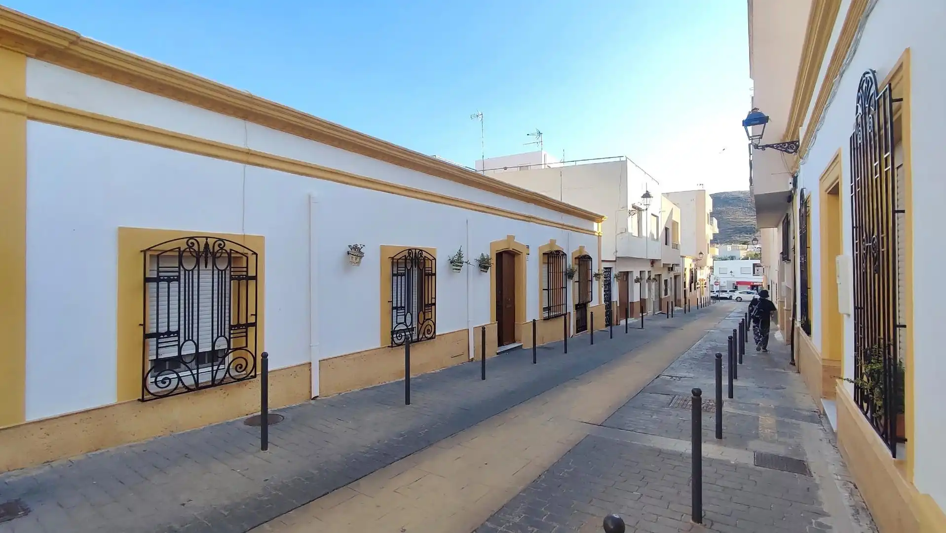 Außenansicht von Haus oder Chalet zum Verkauf in Níjar mit Heizung, Terrasse und Abstellraum
