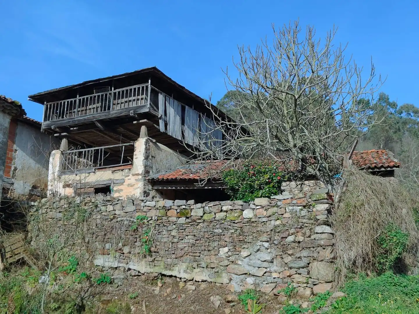 Vista exterior de Casa o chalet en venta en Valdés - Luarca con Terraza, Trastero y Piscina