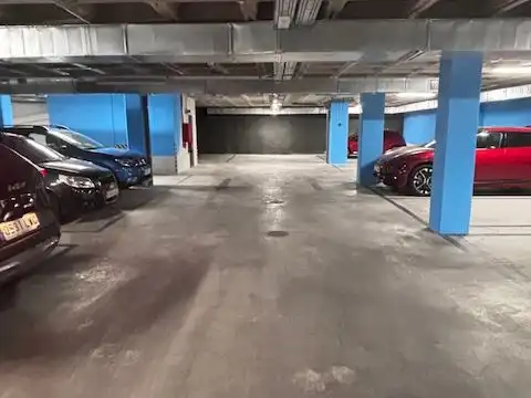 Parkplatz von Wohnung zur Miete in Centro