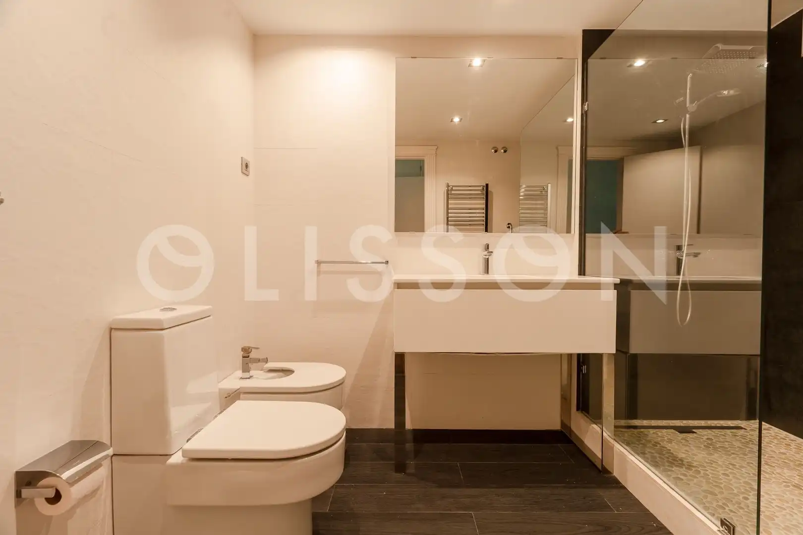 Baño de Dúplex en venta en La Moraleja con Aire acondicionado, Calefacción y Jardín privado