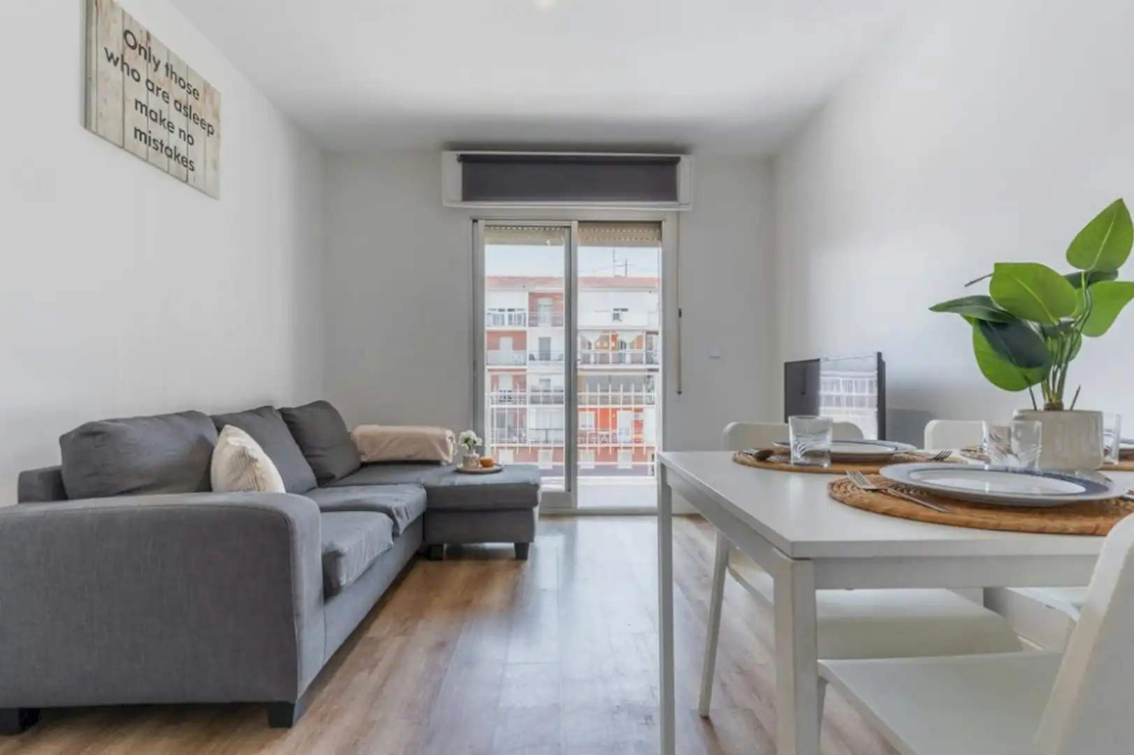 Living room of Flat for share in Madrid  with Furnished, Washing machine and TV