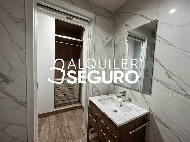 Bany de Àtic de lloguer en Las Rozas de Madrid amb Calefacció i Terrassa