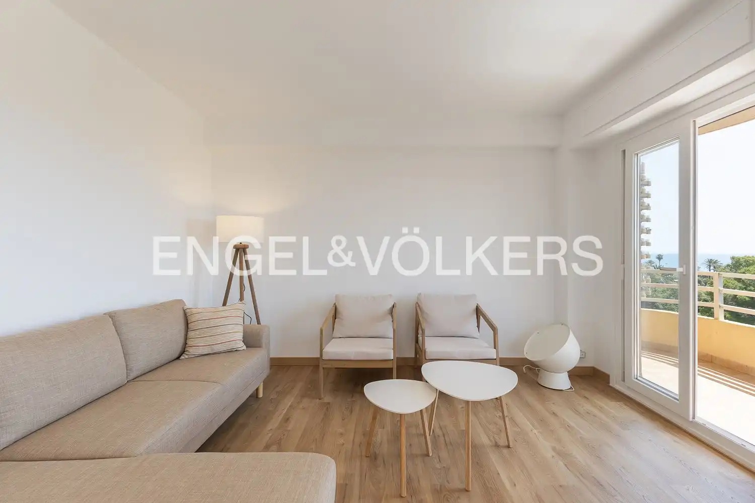 Sala d'estar de Pis de lloguer en Valencia amb Calefacció, Parquet i Terrassa